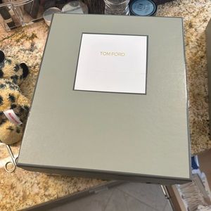 Tom Ford shoe box